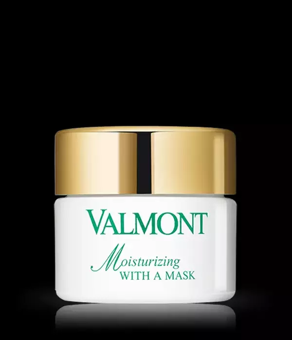 valmont-moisturizing-with-a-mask